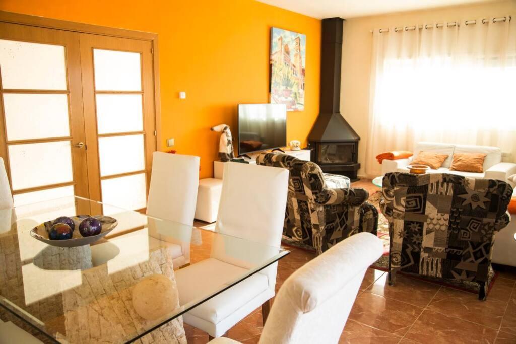 カルデス・デ・モンブイ Casa Bella Con Piscinaヴィラ エクステリア 写真
